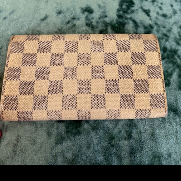 Louis Vuitton Handbags - Unlisted Item